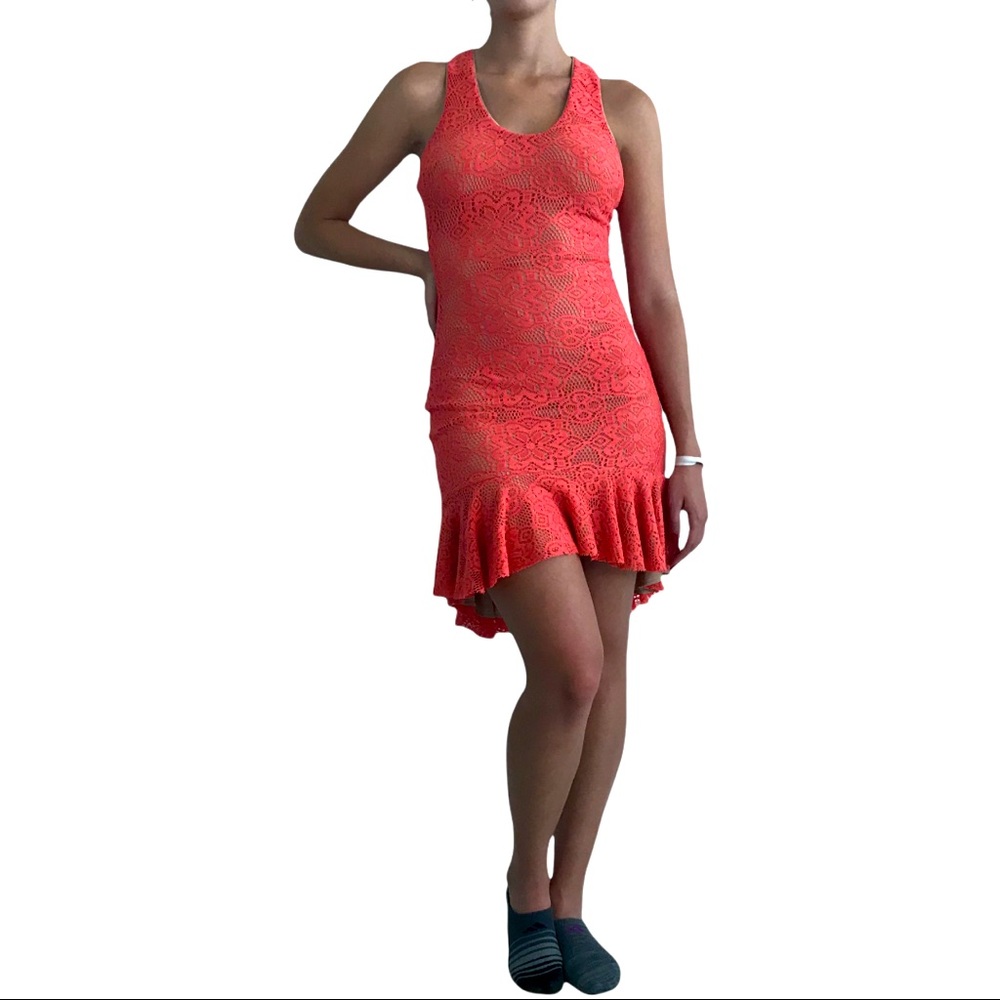 DRESSES AND OTHER DRUGS 'WENDY" SLEEVELESS LACE CORAL DRESS sz M